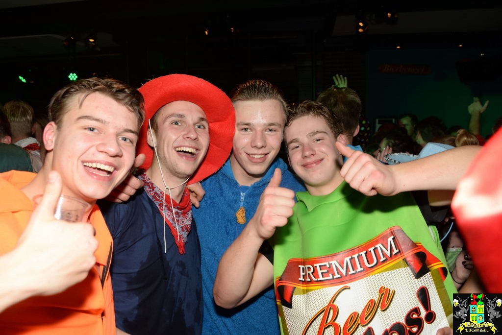 ../Images/Carnavals vrijdagavond in VdG 246.jpg